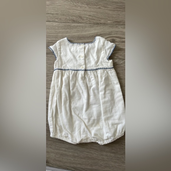 Various Rompers 6-12M - Picture 9 of 9